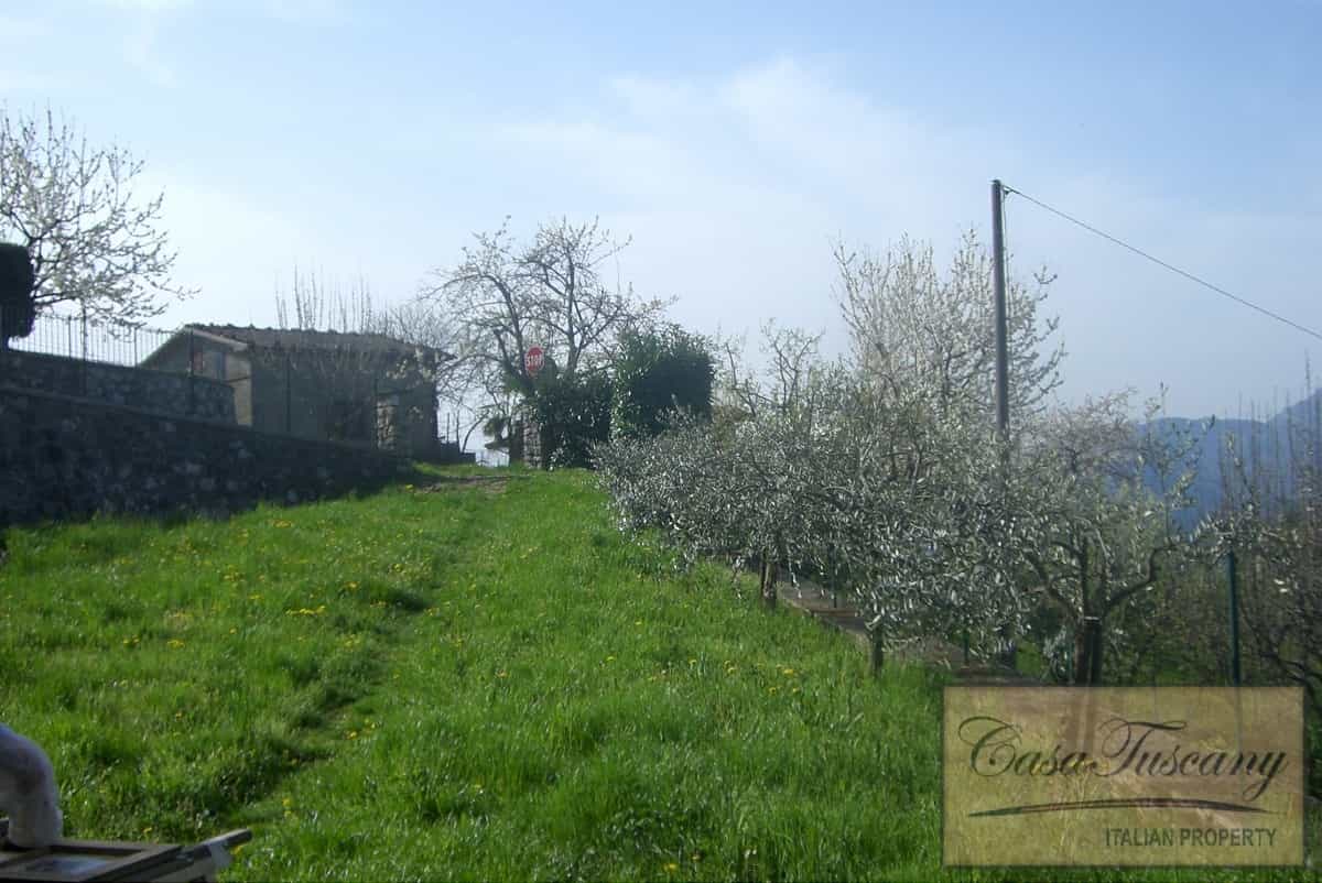 loger dans Castiglione di Garfagnana, Tuscany 10819713
