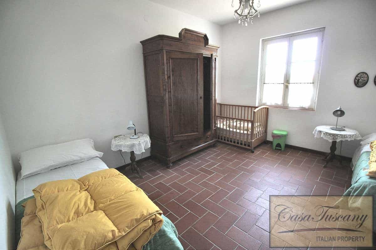 Rumah di Crespina, Tuscany 10819714