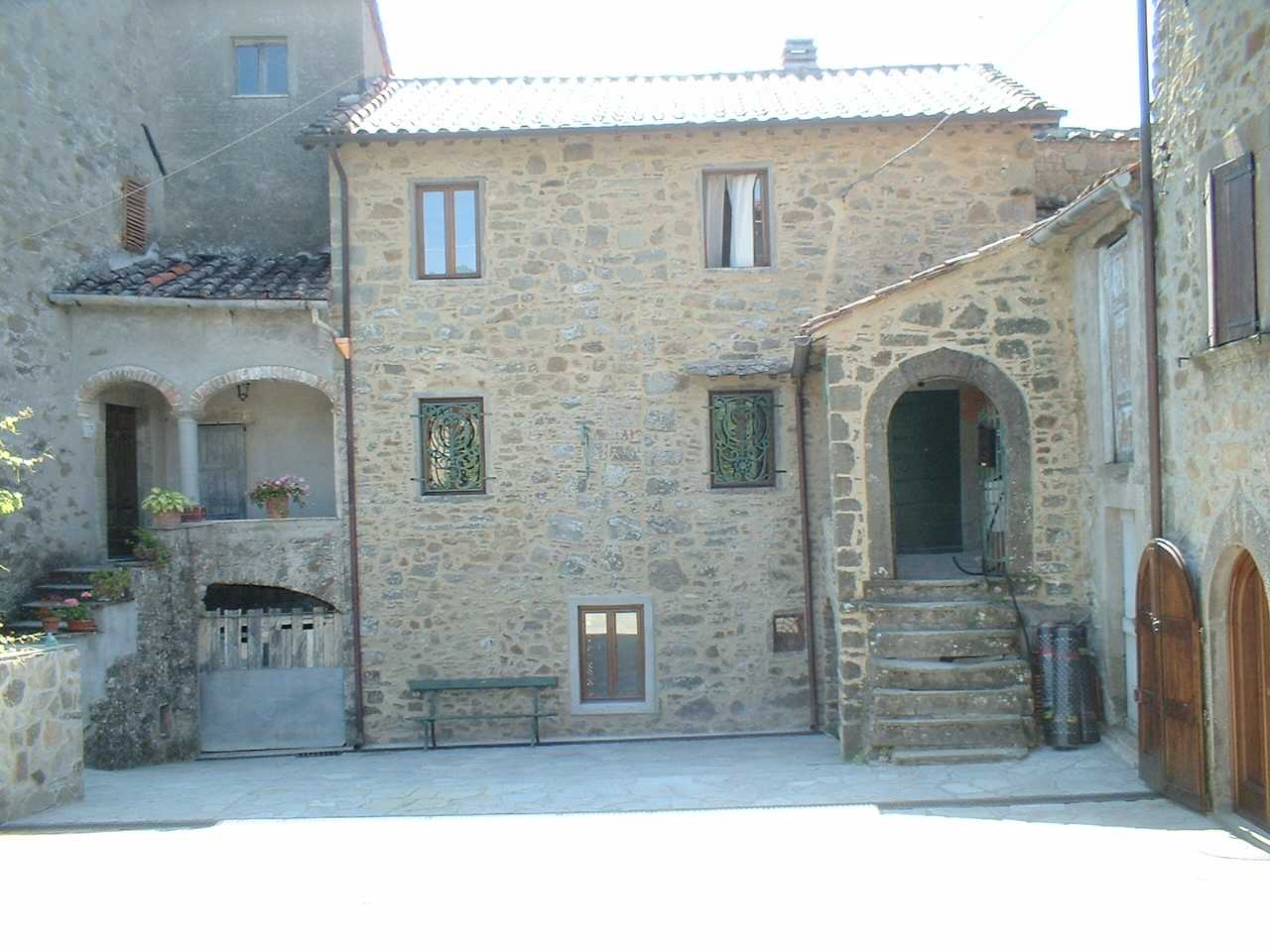 Talo sisään Bagni di Lucca, Toscana 10819725