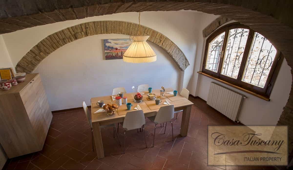 Kondominium dalam San Gimignano, Tuscany 10819727