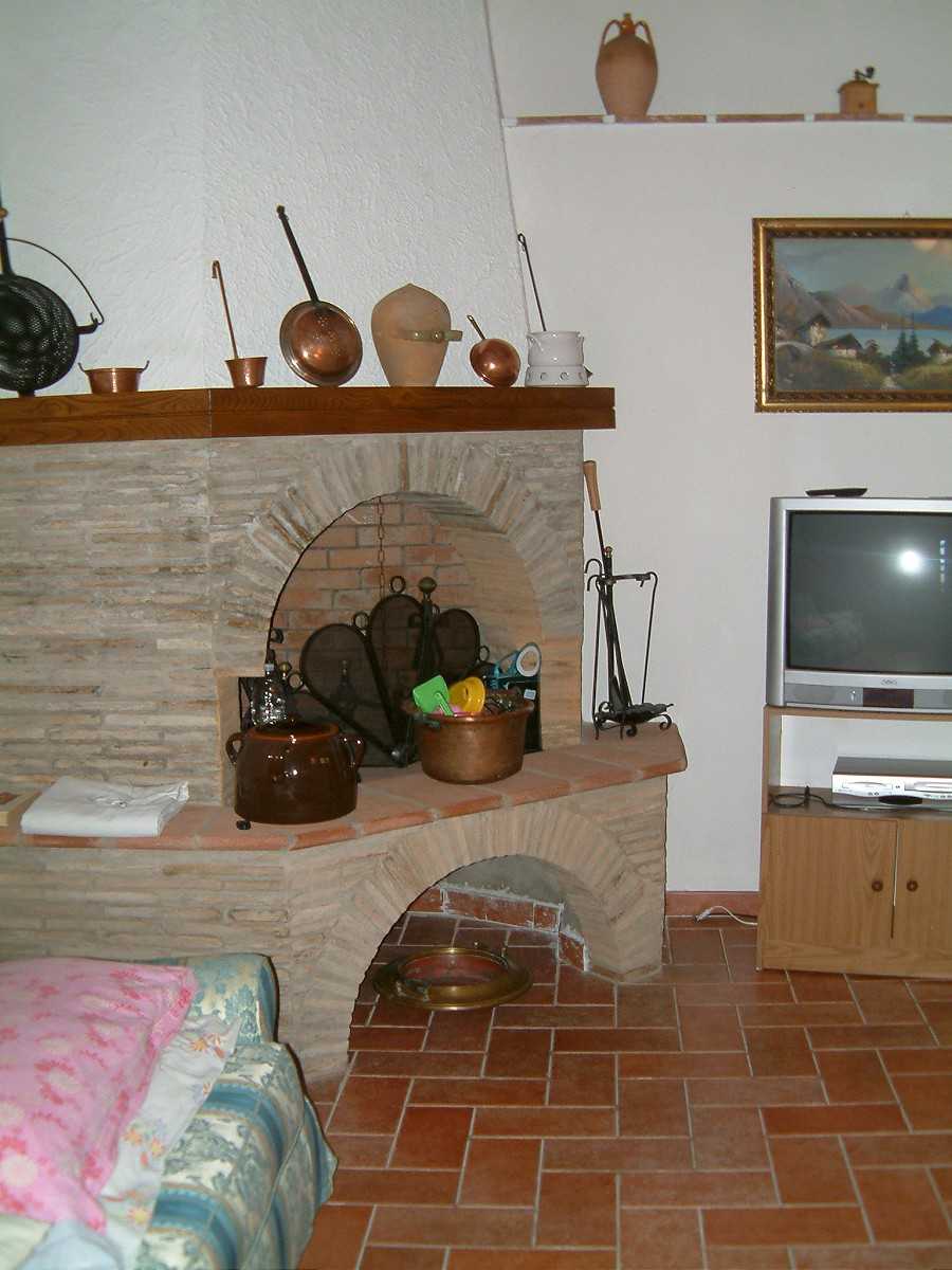 房子 在 Castelnuovo di Garfagnana, Tuscany 10819733