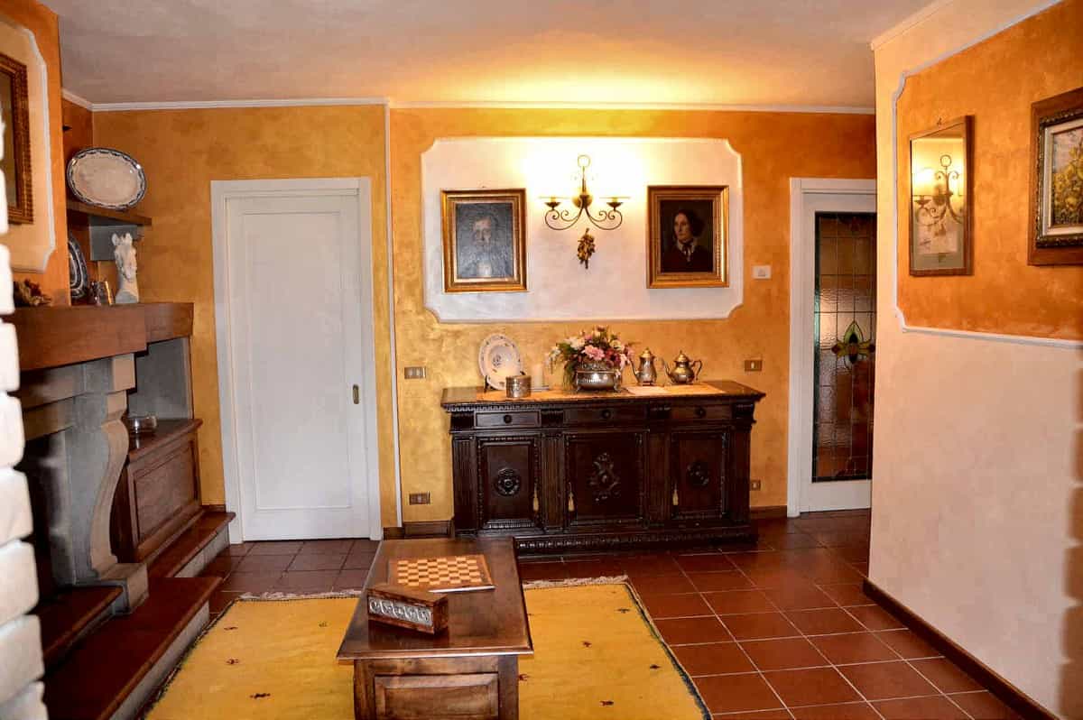 房子 在 Castelnuovo di Garfagnana, Tuscany 10819733