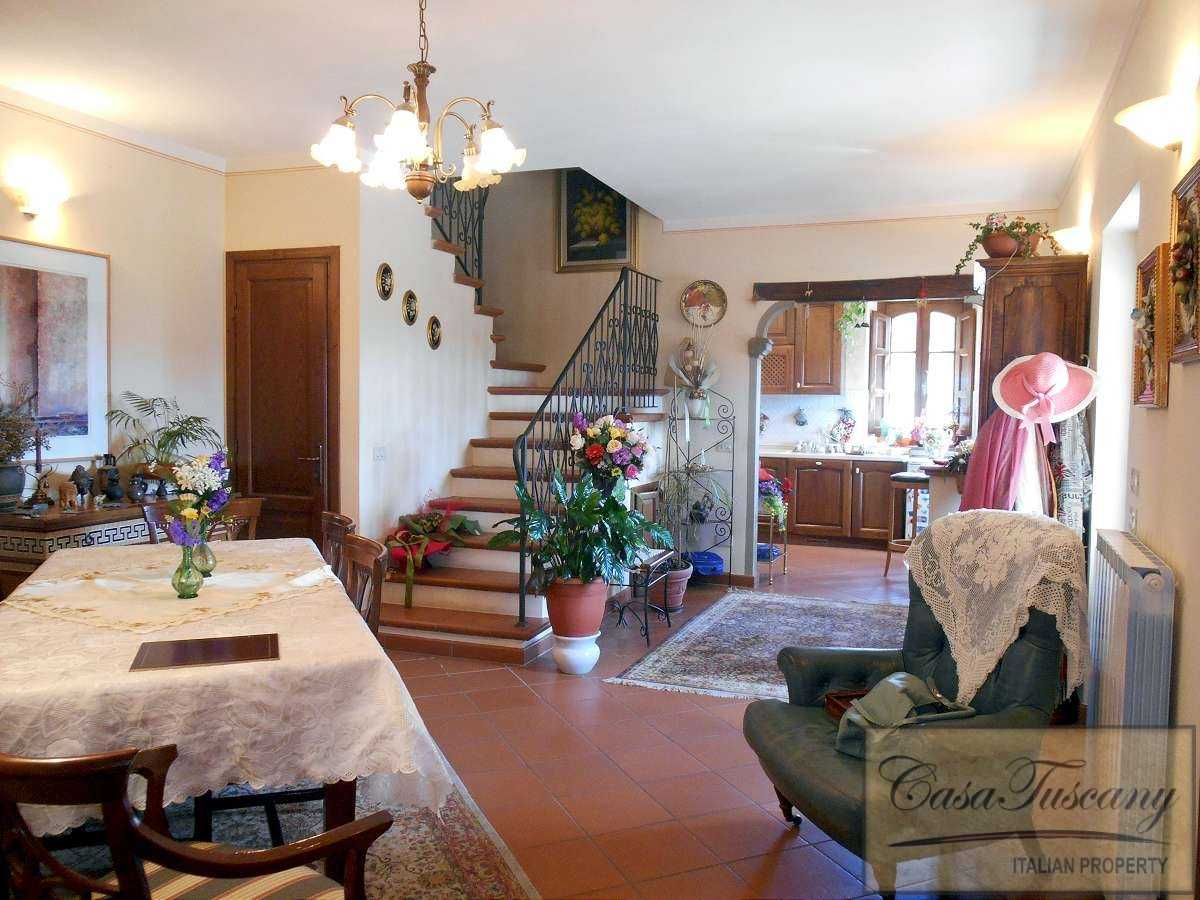 Будинок в Borgo a Mozzano, Tuscany 10819831