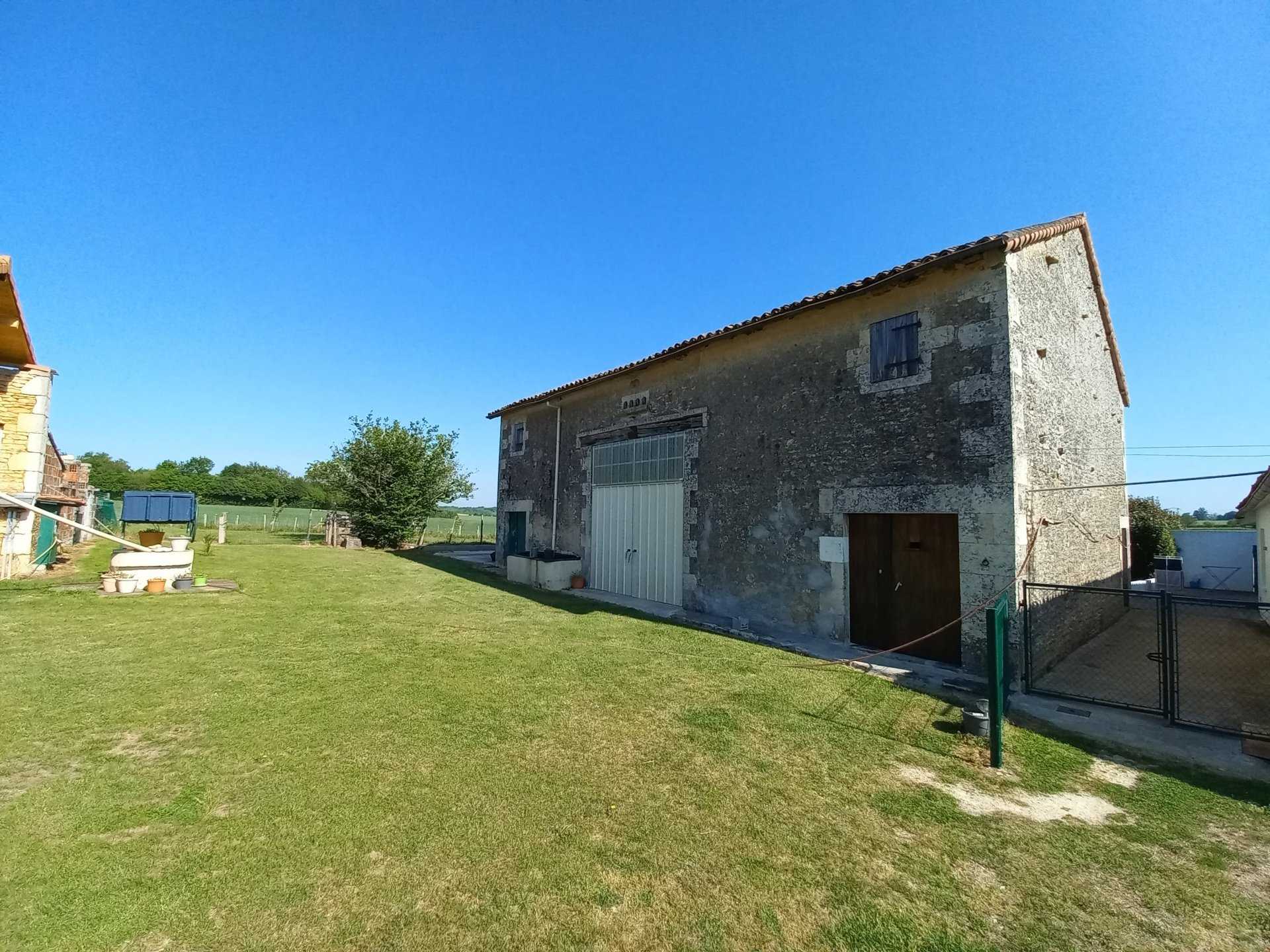 Hus i Bioussac, Nouvelle-Aquitaine 10819920