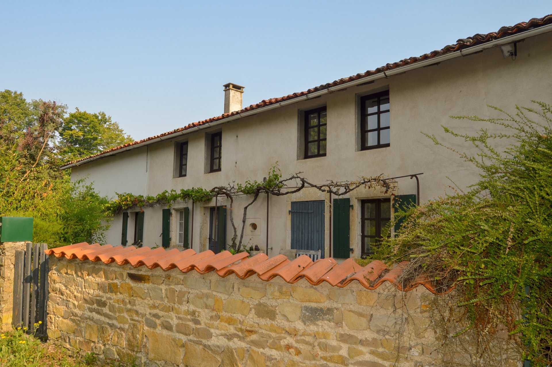 House in Caunay, Nouvelle-Aquitaine 10820288