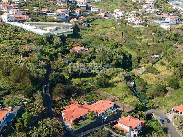 الأرض في Estreito da Calheta, Madeira 10820310