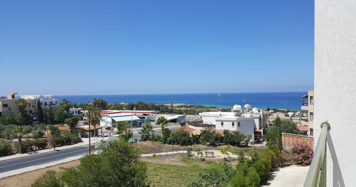 Condominium in Paphos, Pafos 10820346