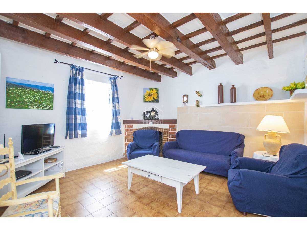 жилой дом в Es Castell, Balearic Islands 10820409