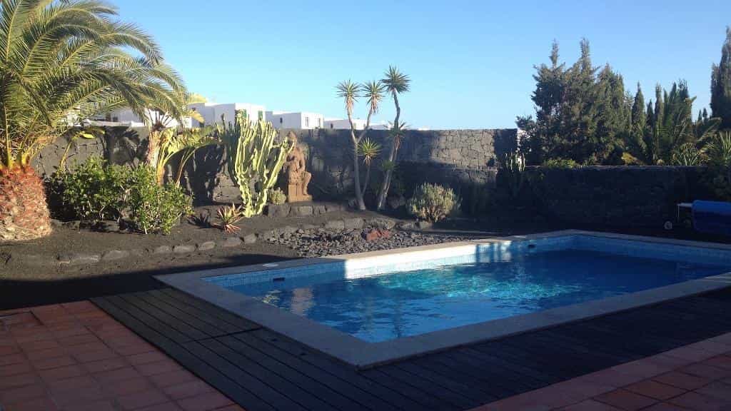 casa en uga, Islas Canarias 10820576