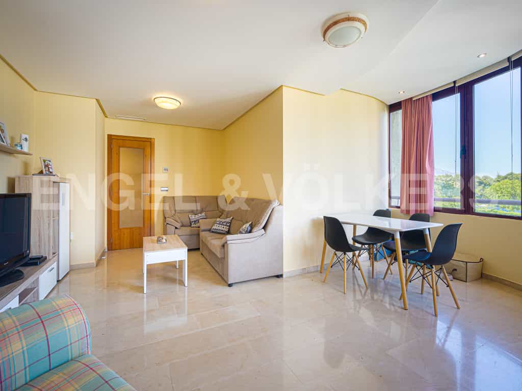 Condominium in Rincon de Loix, Valencia 10820662