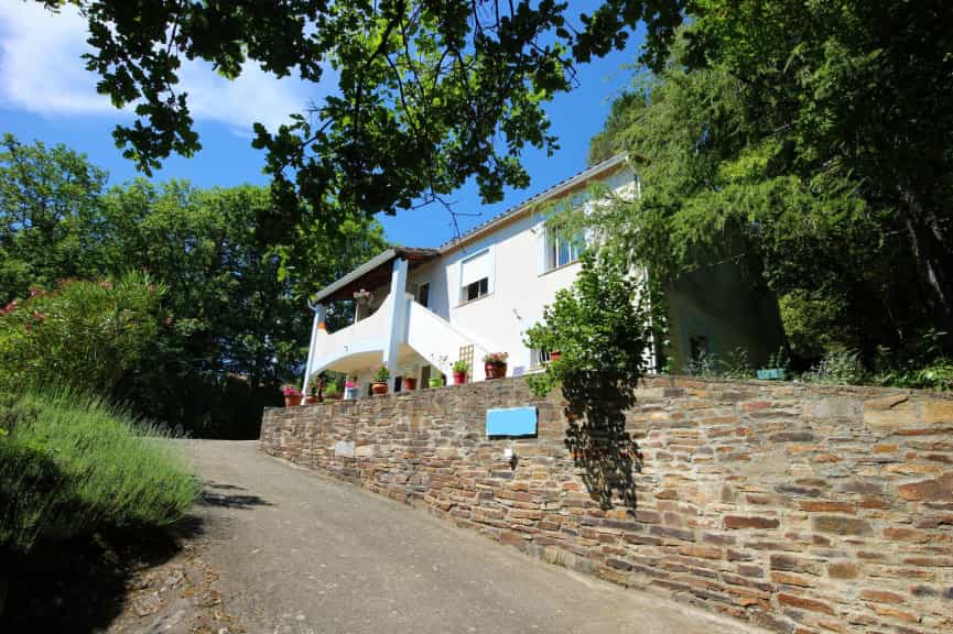 بيت في Lamalou-les-Bains, Occitanie 10820739