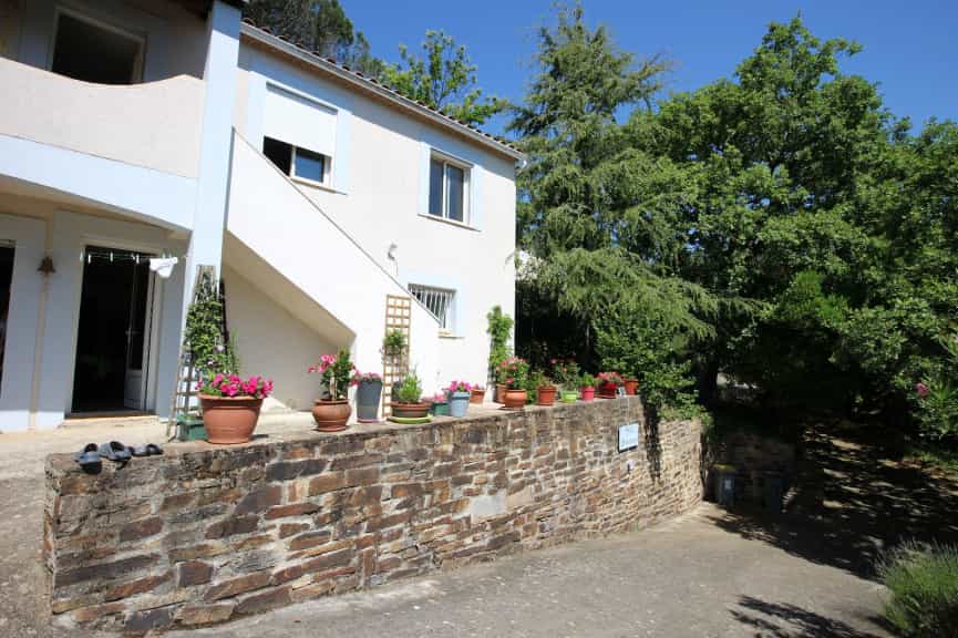 بيت في Lamalou-les-Bains, Occitanie 10820739