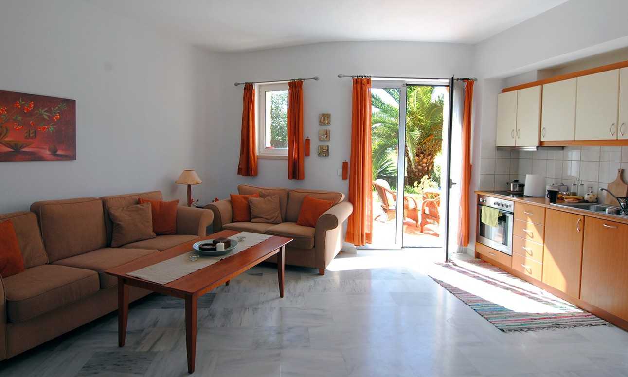 Condominium in Agios Antonios, Kriti 10820772