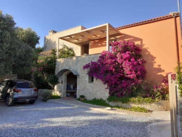 Hus i Agios Antonios, Kriti 10820890