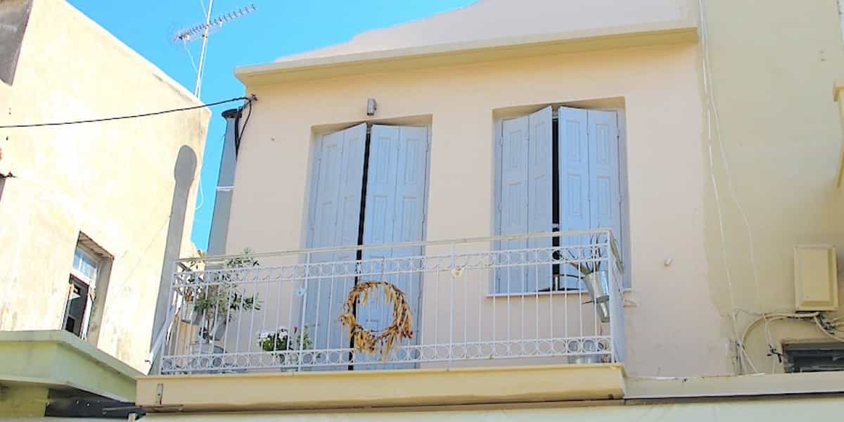 Condominium dans Agios Antonios, Kriti 10820993