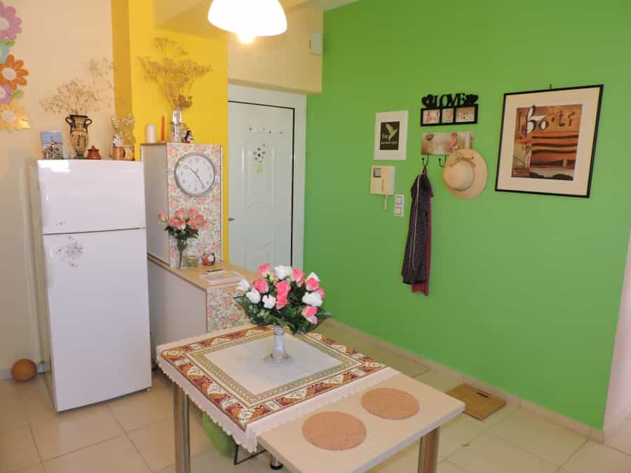 Condominium dans Agios Antonios, Kriti 10821028