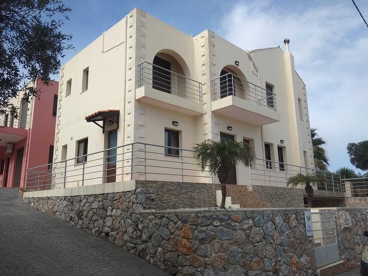 House in Chania,  10821082