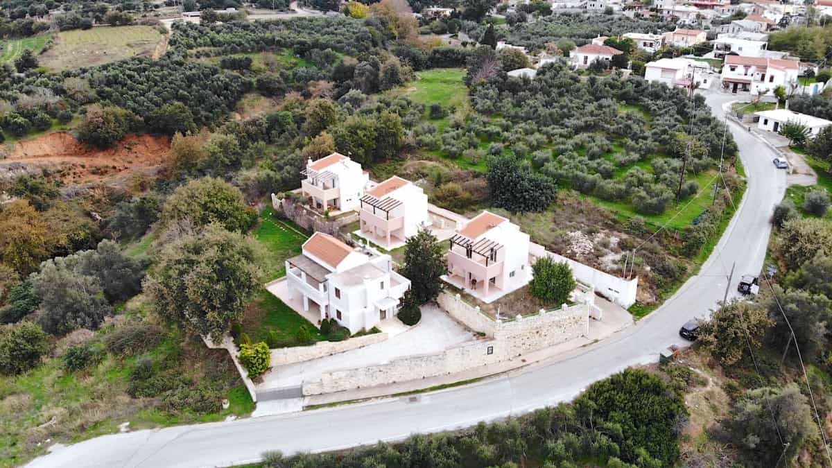 Rumah di Agios Antonios, Kriti 10821107