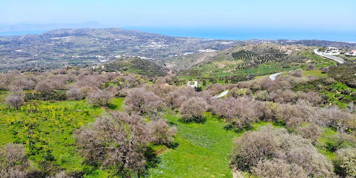 Land in Agios Antonios, Kriti 10821115