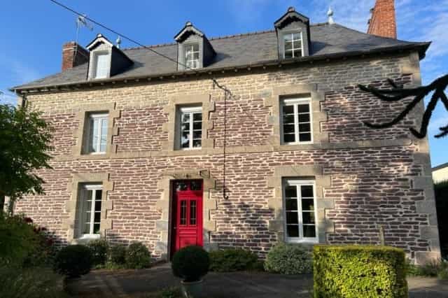 Huis in Saint-Brieuc-de-Mauron, Bretagne 10821262