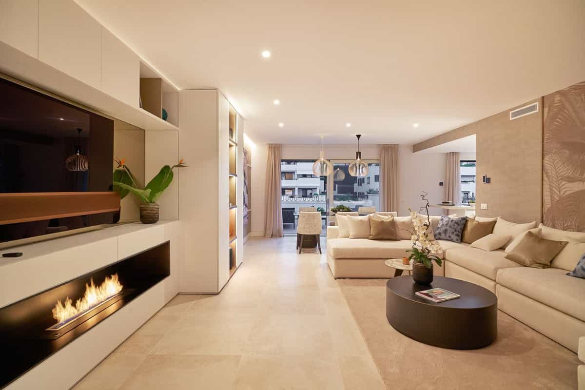 Condominium in Marbella, Andalusia 10821505