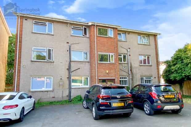 Condominium in Saint Mellons, Cardiff 10821639