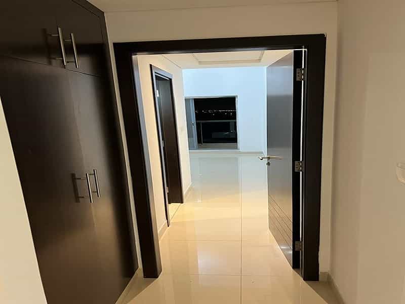 Condominium in Dubai, Dubai 10822187