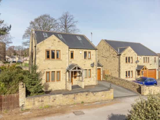 House in Brighouse, Calderdale 10822229