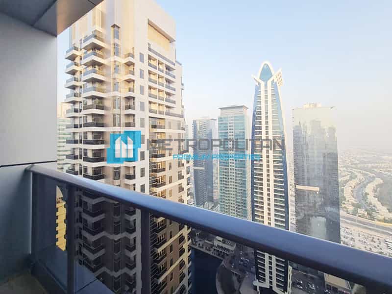 Condominium in Dubai, Dubai 10822409