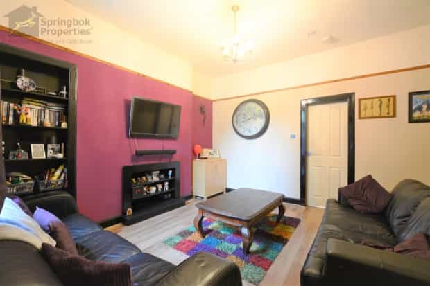 Condominium in Dunfermline, Fife 10822547