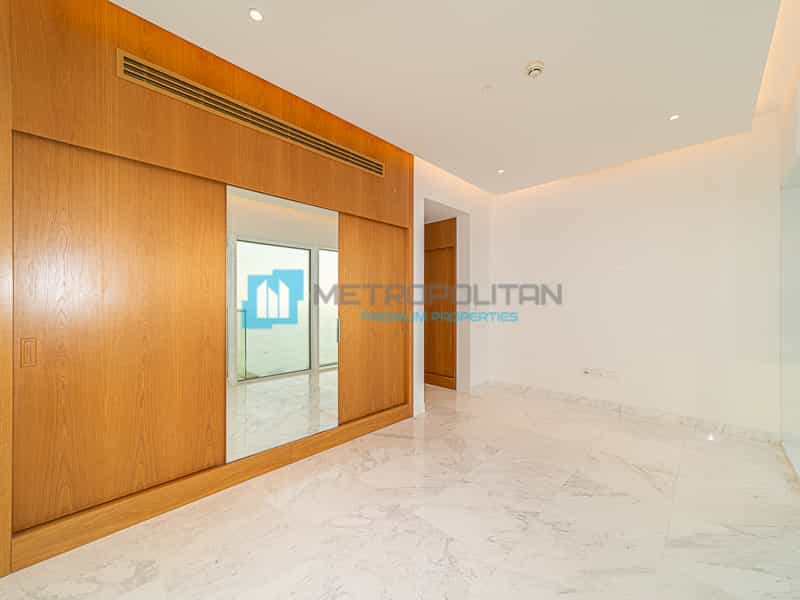 Condominium in دبي, دبي 10823404