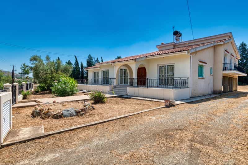 House in Pyrga, Larnaca 10823508