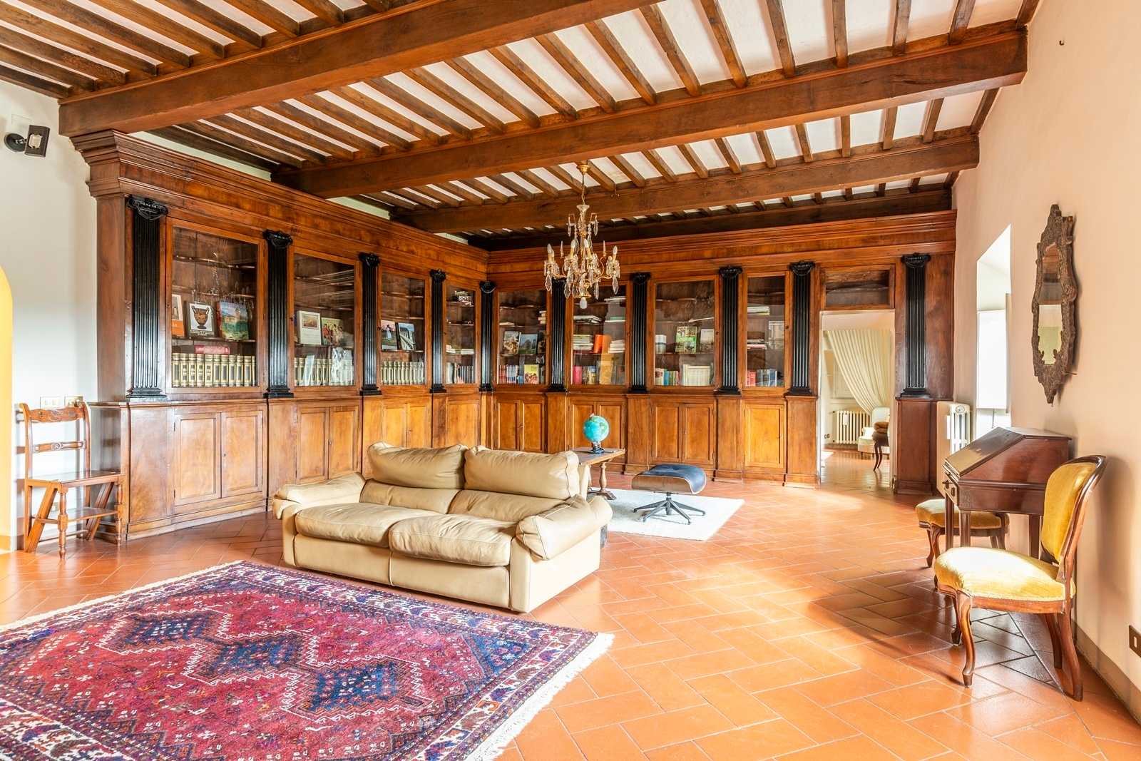 Rumah di Arezzo, Toskana 10823577