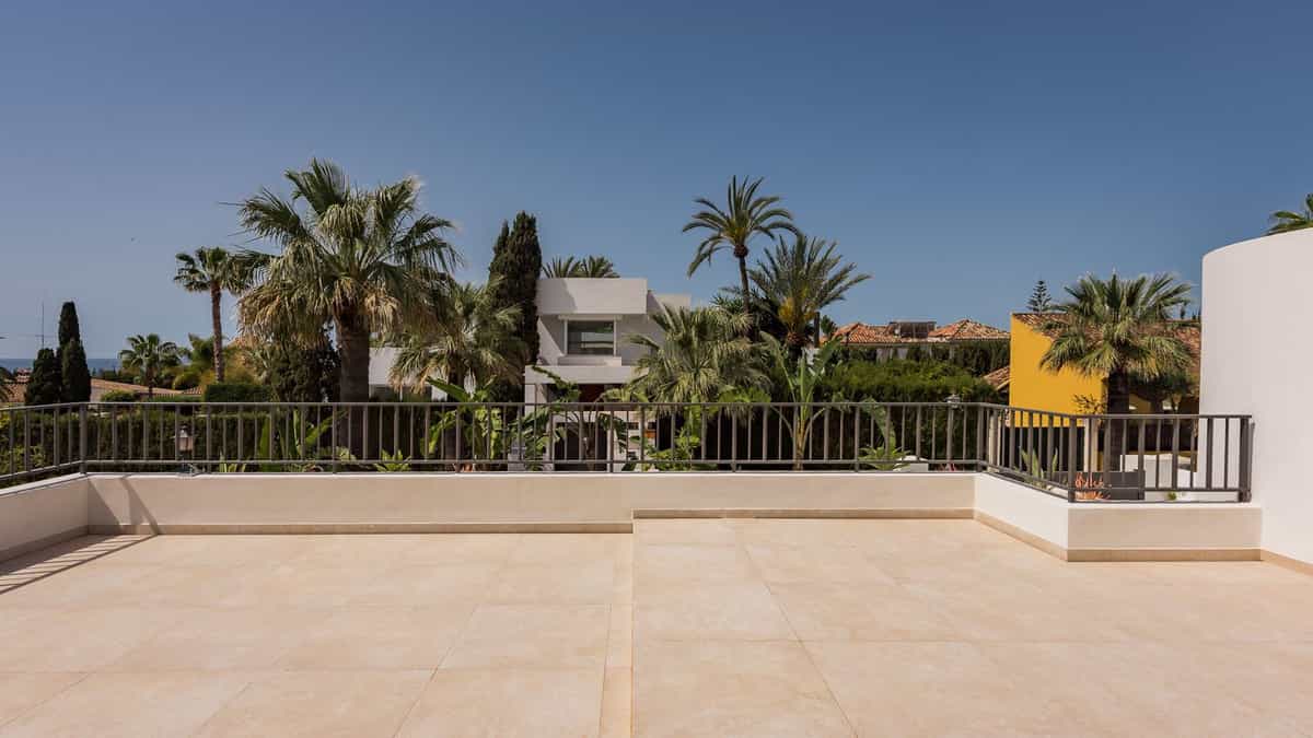 rumah dalam Marbella, Andalucía 10823621