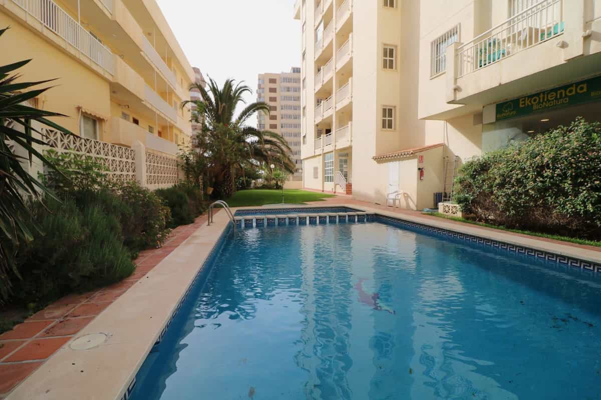 Condominium in Santa Fe de los Boliches, Andalusia 10823713