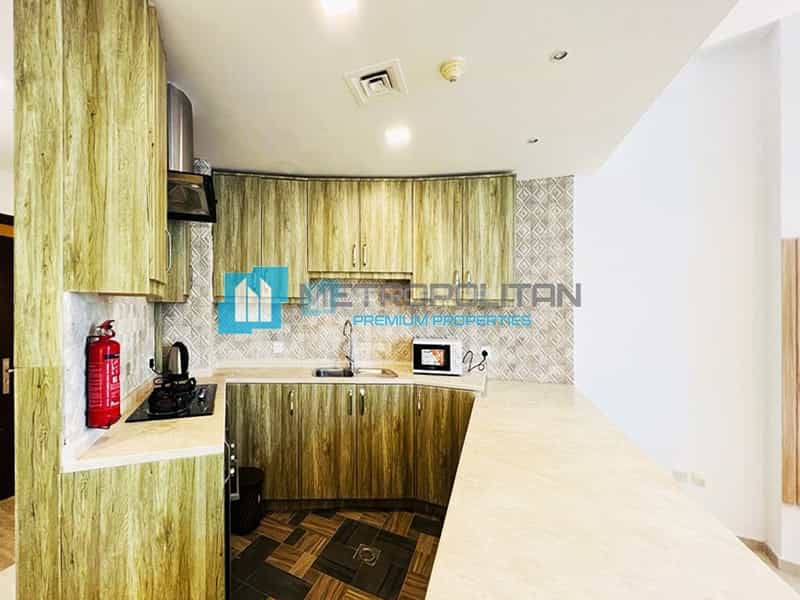 Condominium in Warisaan, Dubayy 10823854