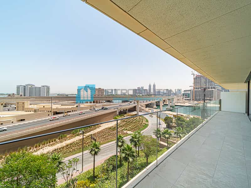 Condominium in دبي, دبي 10823868