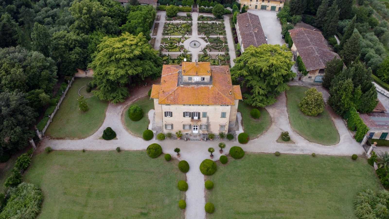 House in Pisa, Tuscany 10823873