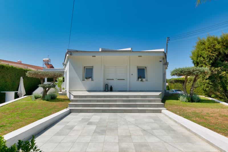 жилой дом в Aradip, Larnaka 10824041