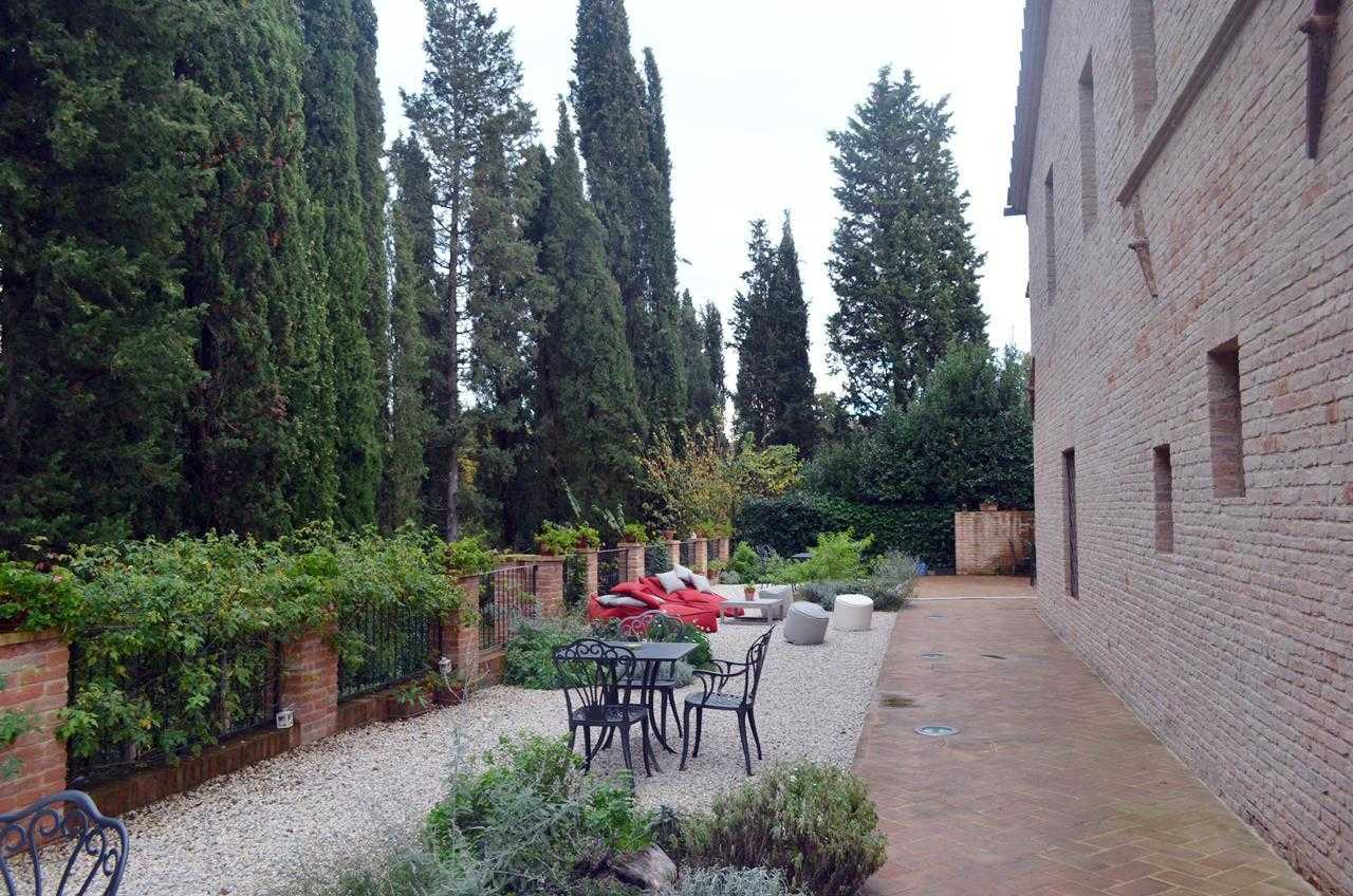 Osakehuoneisto sisään Siena, Tuscany 10824347