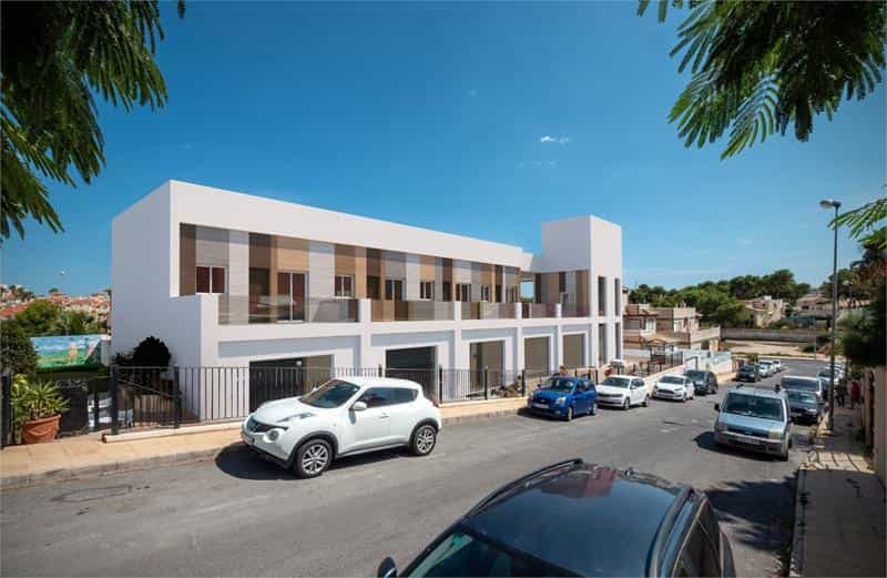 Condominium in Villamartin, Andalusië 10824659