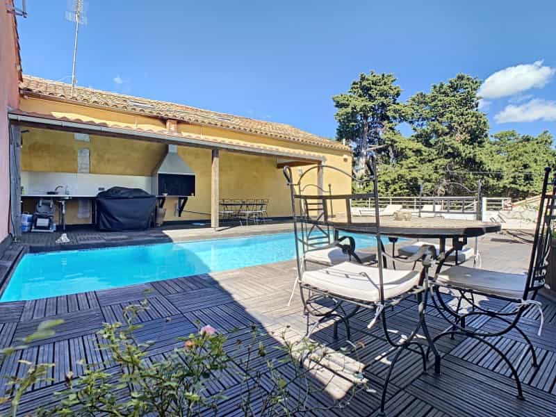 Huis in Narbonne, Occitanie 10824870