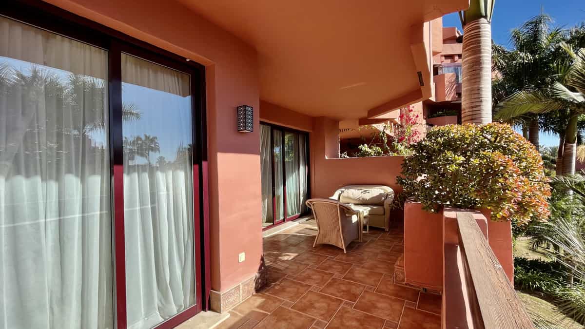 Квартира в Marbella, Andalucía 10824881