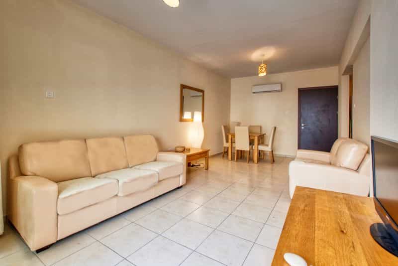Condominium dans Kiti, Larnaka 10825070