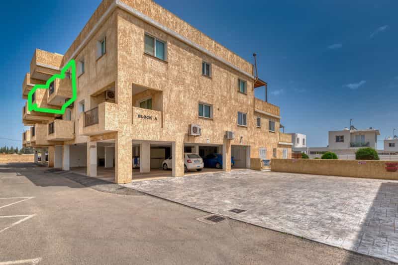 Condominium in Frenaros, Famagusta 10825092