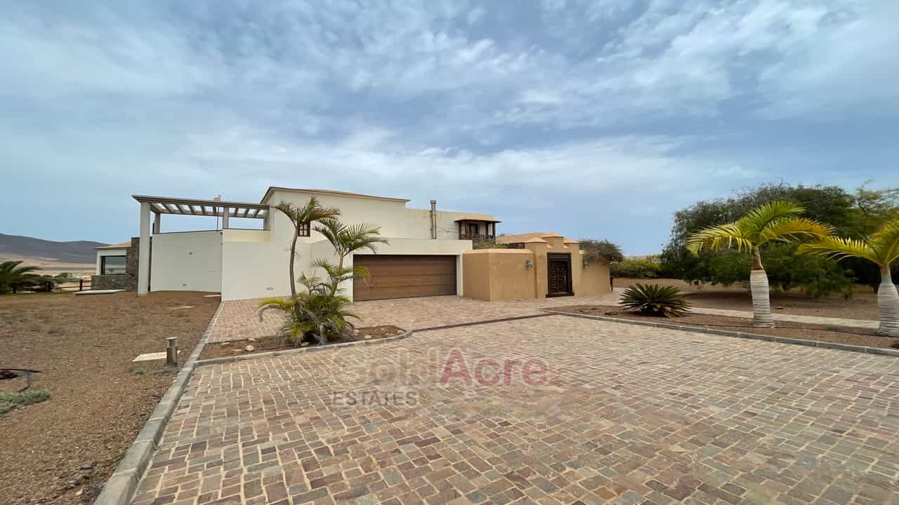 House in Betancuria, Canary Islands 10825261