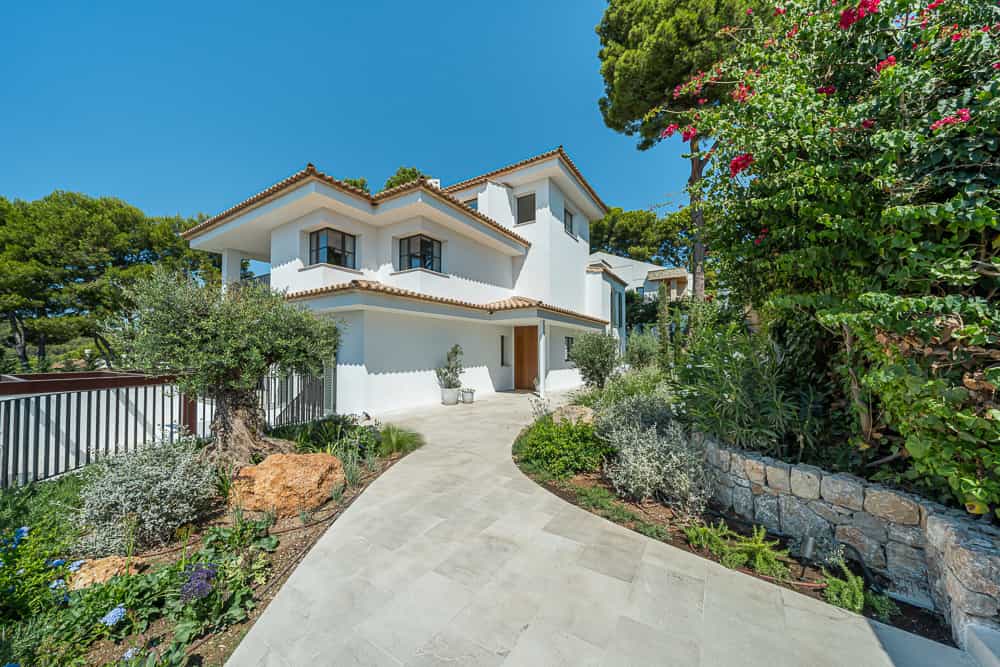 House in La Bonanova, Balearic Islands 10825285