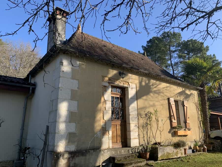 House in Saint-Julien-de-Crempse, Nouvelle-Aquitaine 10825399