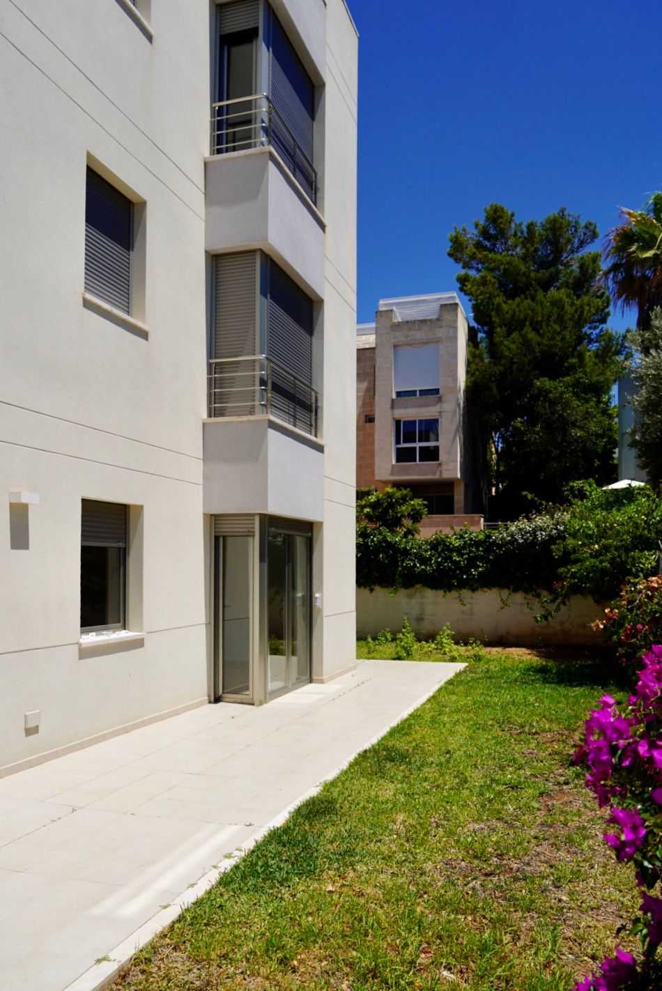 Condominium in La Bonanova, Balearic Islands 10825415