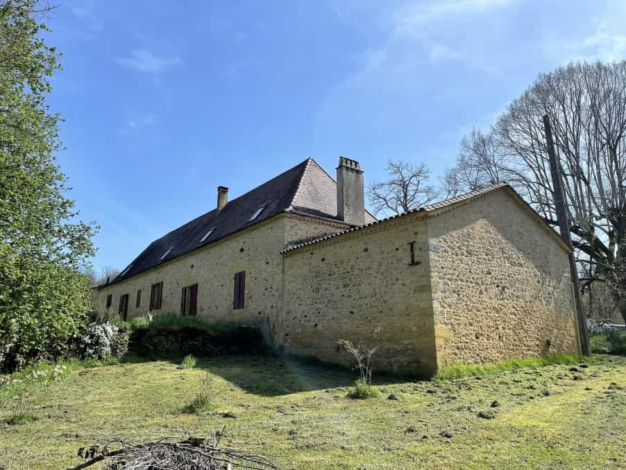 Casa nel Beaumont-du-Périgord, Nuova Aquitania 10825457